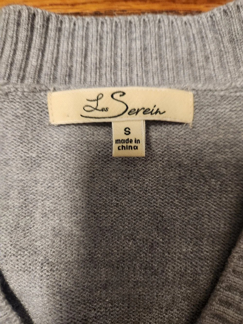 V-Neck Colorblock Sleeve Sweater - Gray/Pink
